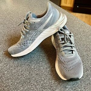ASICS 9 Running Shoes